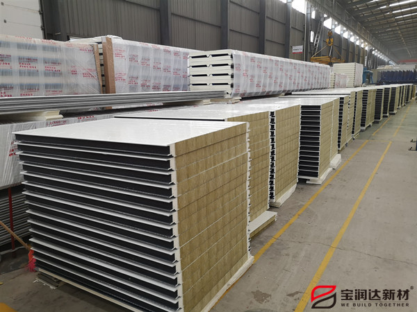 聚氨酯側(cè)封巖棉板防火等級(jí)多少？